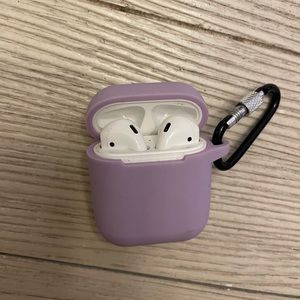 Like new Apple AirPods 2nd generation